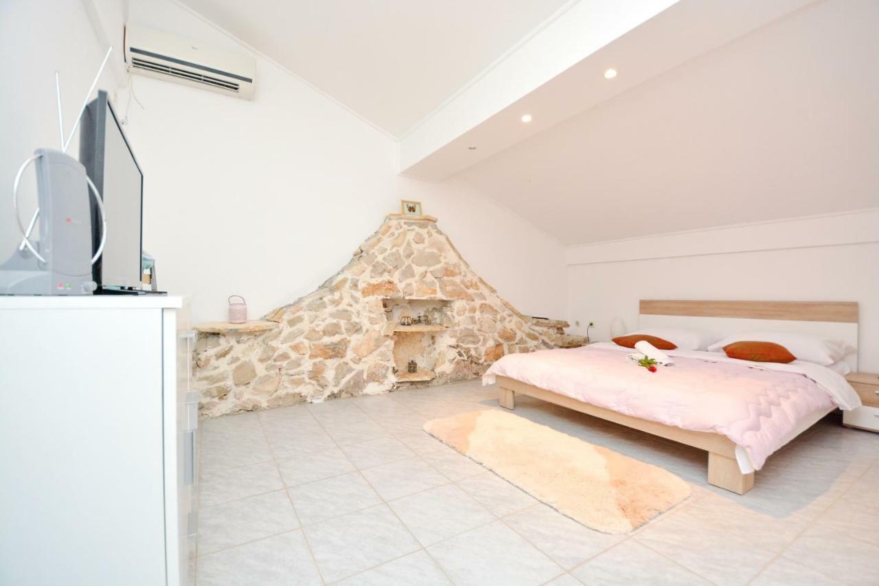 Apartmani Maca Sikovo Exterior foto